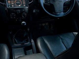 Isuzu D-Max 250 double cab X-Rider - Image 8