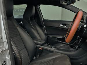 Mercedes-Benz GLA GLA200 auto - Image 16