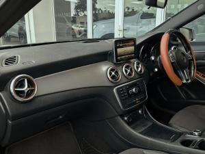 Mercedes-Benz GLA GLA200 auto - Image 6