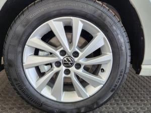 Volkswagen Polo Vivo hatch 1.6 Life - Image 8