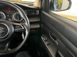 Suzuki Ertiga 1.5 GL manual - Image 23