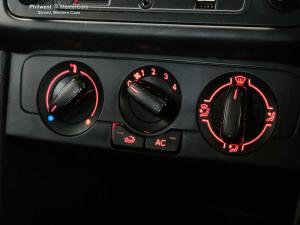 Volkswagen Polo Vivo hatch 1.4 Trendline - Image 19