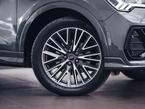 Audi Q3 35TDI Black Edition - Image 2