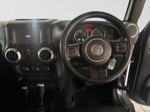 Jeep Wrangler Unlimited 2.8CRD Altitude - Image 13