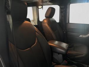 Jeep Wrangler Unlimited 2.8CRD Altitude - Image 15