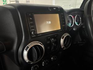 Jeep Wrangler Unlimited 2.8CRD Altitude - Image 20
