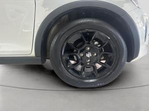 Suzuki Ignis 1.2 GLX auto - Image 10