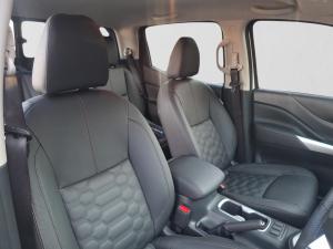 Nissan Navara 2.5DDTi double cab Stealth - Image 18