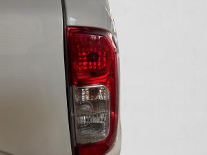 Nissan Navara 2.5DDTi double cab SE Plus auto - Image 10