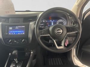Nissan Navara 2.5DDTi double cab SE Plus auto - Image 19