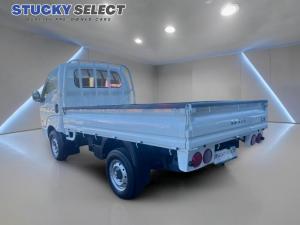 Kia K2700 2.7D workhorse dropside (no aircon) - Image 3