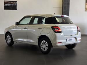 Suzuki Swift 1.2 GL - Image 12