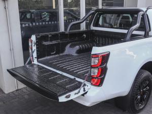 Isuzu D-Max 1.9TD double cab LS X-Rider auto - Image 17