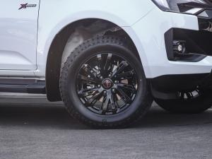 Isuzu D-Max 1.9TD double cab LS X-Rider auto - Image 5