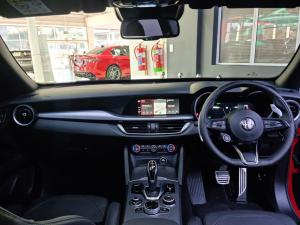 Alfa Romeo Stelvio 2.0T Veloce Q4 - Image 26