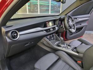 Alfa Romeo Stelvio 2.0T Veloce Q4 - Image 28
