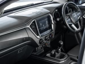 Isuzu D-Max 1.9TD double cab LS manual - Image 18