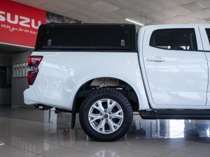 Isuzu D-Max 1.9TD double cab LS manual - Image 8