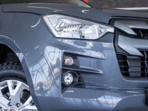 Isuzu D-Max 1.9TD Extended cab LS auto - Image 4