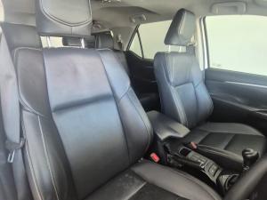 Toyota Fortuner 2.4GD-6 manual - Image 12
