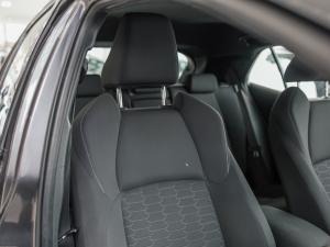 Toyota Corolla hatch 1.8 Hybrid XS - Image 11