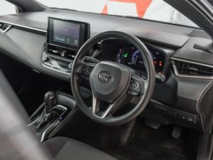 Toyota Corolla hatch 1.8 Hybrid XS - Image 15