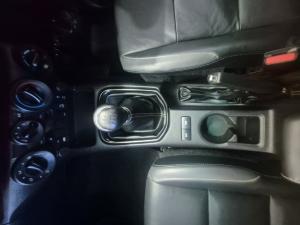 Toyota Hilux 2.8GD-6 Xtra cab 4x4 Legend manual - Image 9