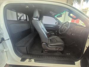 Toyota Hilux 2.8GD-6 Xtra cab 4x4 Legend manual - Image 12