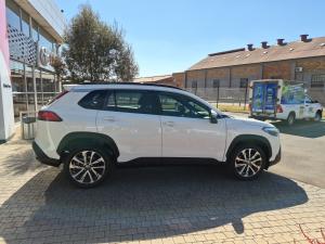 Toyota Corolla Cross 1.8 Hybrid XR - Image 3