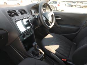 Volkswagen Polo Vivo hatch 1.4 Comfortline - Image 7