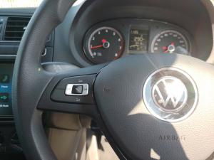 Volkswagen Polo Vivo hatch 1.4 Comfortline - Image 9