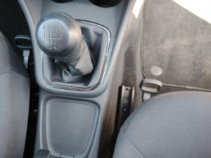 Volkswagen Polo Vivo hatch 1.4 Comfortline - Image 12