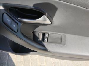 Volkswagen Polo Vivo hatch 1.4 Comfortline - Image 24