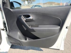 Volkswagen Polo Vivo hatch 1.4 Comfortline - Image 25