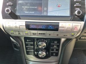 Toyota Land Cruiser Prado 2.8GD VX-L - Image 15