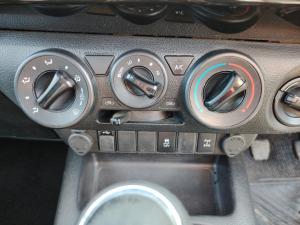 Toyota Hilux 2.8GD-6 Xtra cab 4x4 Legend 50 - Image 15