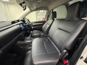 Toyota Hilux 2.4GD single cab flat deck - Image 7