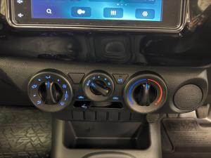 Toyota Hilux 2.4GD single cab flat deck - Image 12