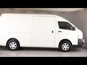 Toyota Quantum 2.7 S-Long panel van - Image 3