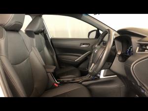 Toyota Corolla Cross 1.8 Hybrid XS - Image 10