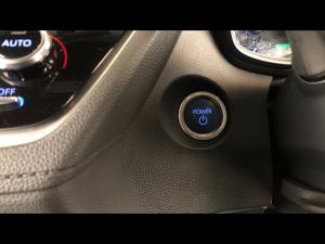 Toyota Corolla Cross 1.8 Hybrid XS - Image 16