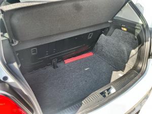 Volkswagen Polo Vivo hatch 1.4 - Image 10