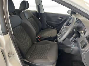 Volkswagen Polo Vivo hatch 1.6 Life - Image 13