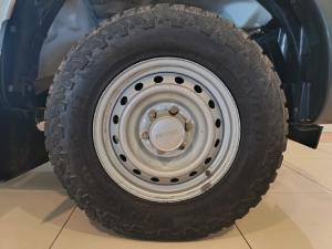 Isuzu D-Max Gen 6 250 single cab Fleetside safety - Image 5