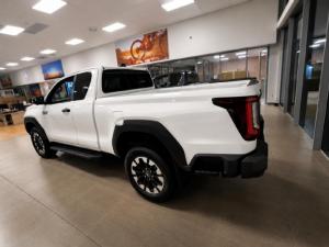 Toyota Hilux 2.8GD-6 Xtra cab Raider X - Image 4