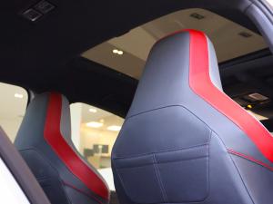 Volkswagen Golf GTI - Image 18
