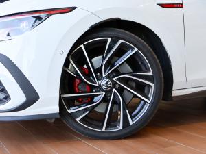 Volkswagen Golf GTI - Image 5