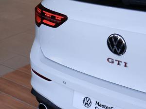 Volkswagen Golf GTI - Image 6