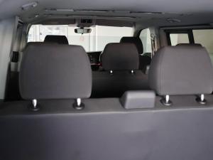 Volkswagen Transporter 2.0TDI Kombi SWB Trendline auto - Image 12