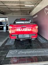 Isuzu D-Max 3.0TD double cab V-Cross 4x4 - Image 5